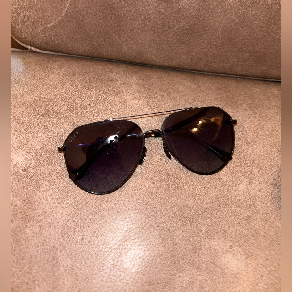 DIFF Dash Sunglasses
